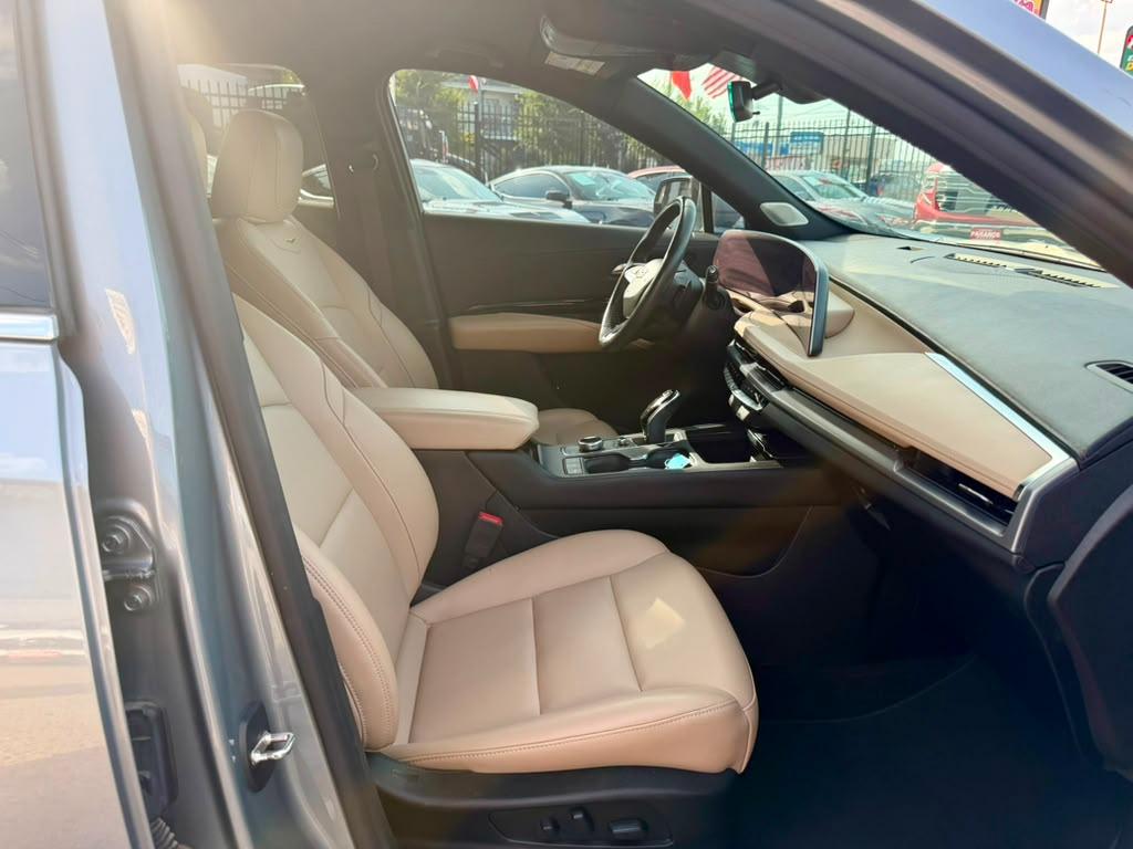 Cadillac XT4 Luxury 2024