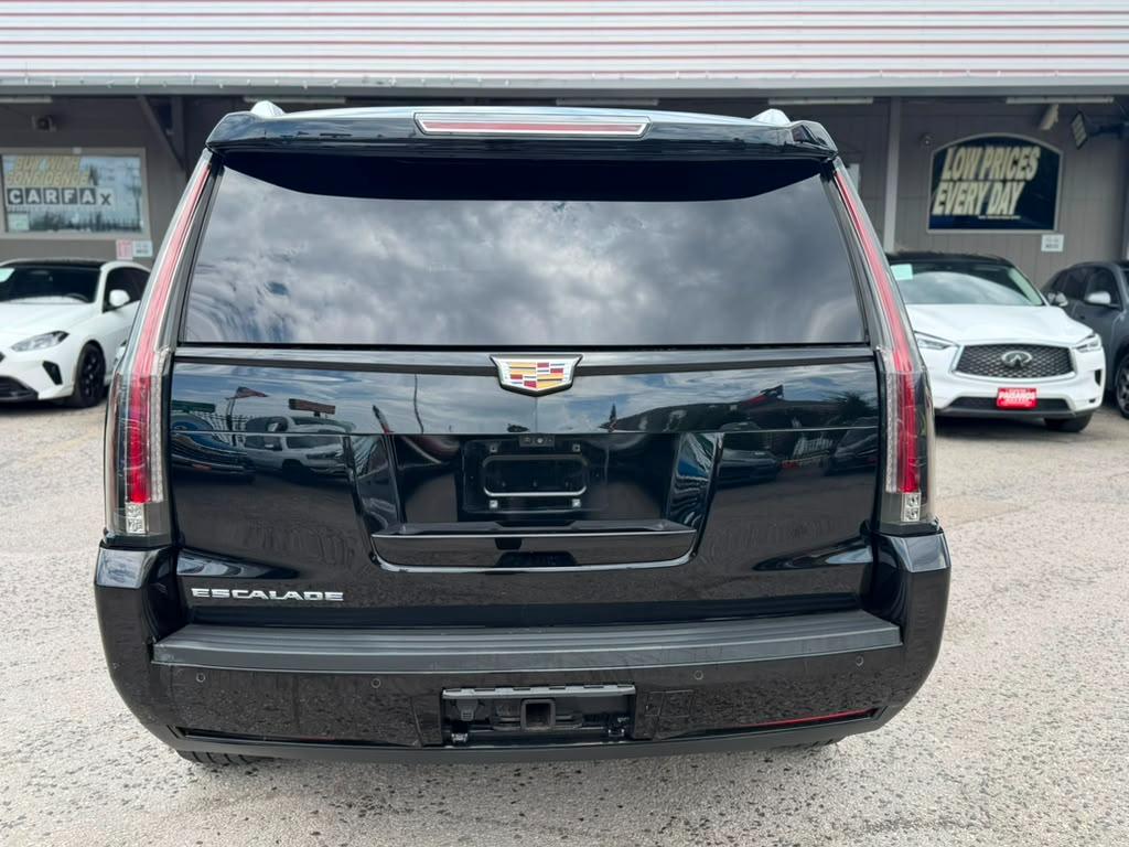 Cadillac Escalade Luxury 4WD 2020