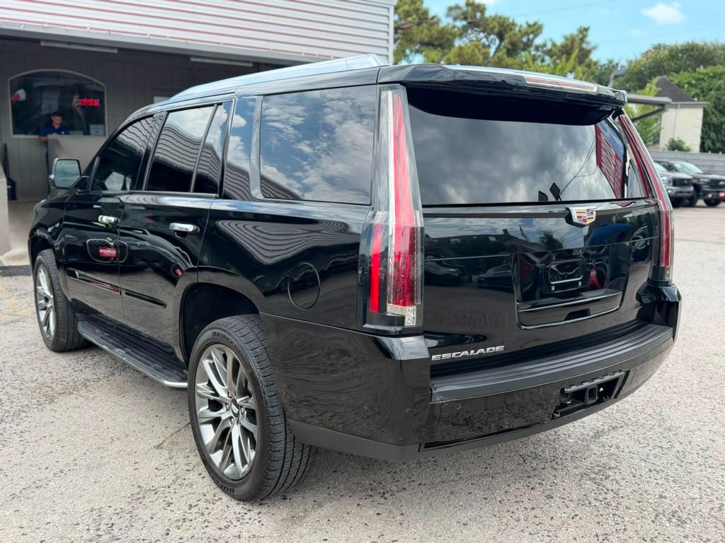 Cadillac Escalade Luxury 4WD 2020
