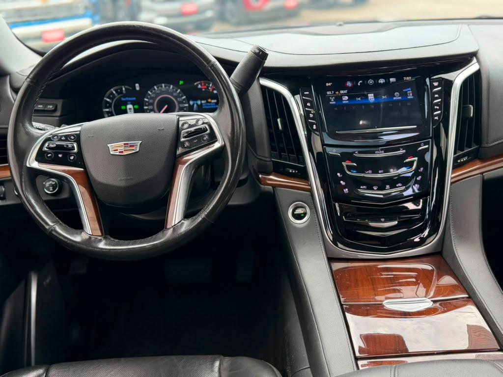 Cadillac Escalade Luxury 4WD 2020