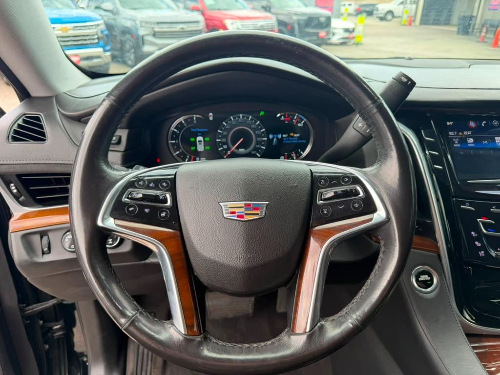 Cadillac Escalade Luxury 4WD 2020