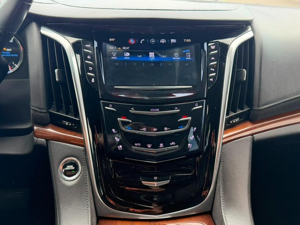 Cadillac Escalade Luxury 4WD 2020