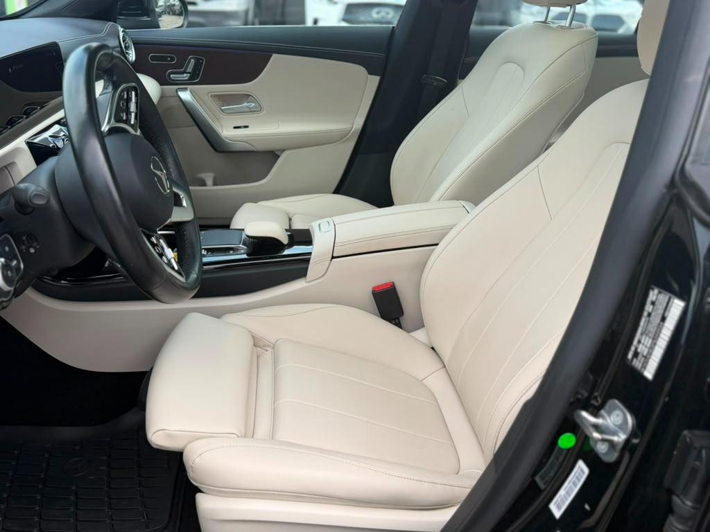 Mercedes-Benz CLA-Class CLA250 4MATIC 2023