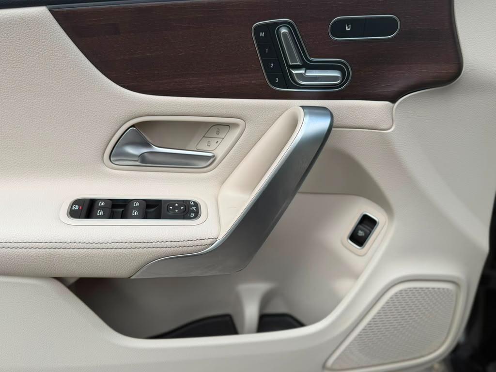 Mercedes-Benz CLA-Class CLA250 4MATIC 2023