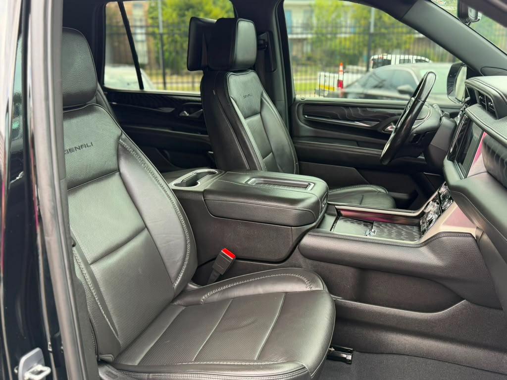GMC Yukon Denali 2WD 2023