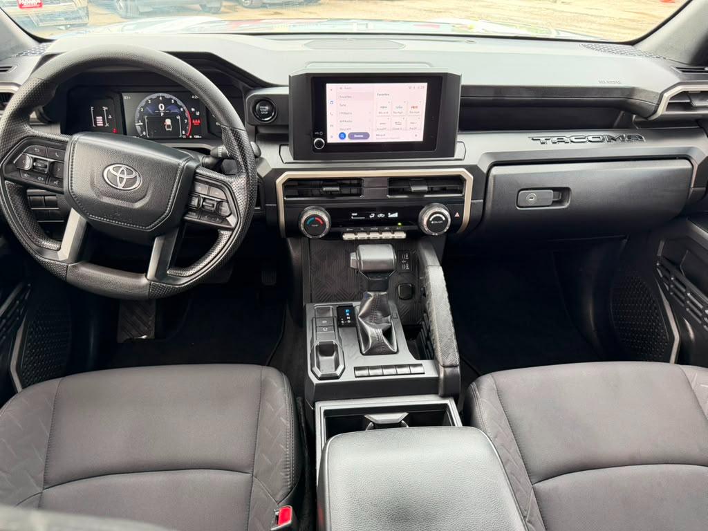 Toyota Tacoma SR Double Cab 2WD 2024