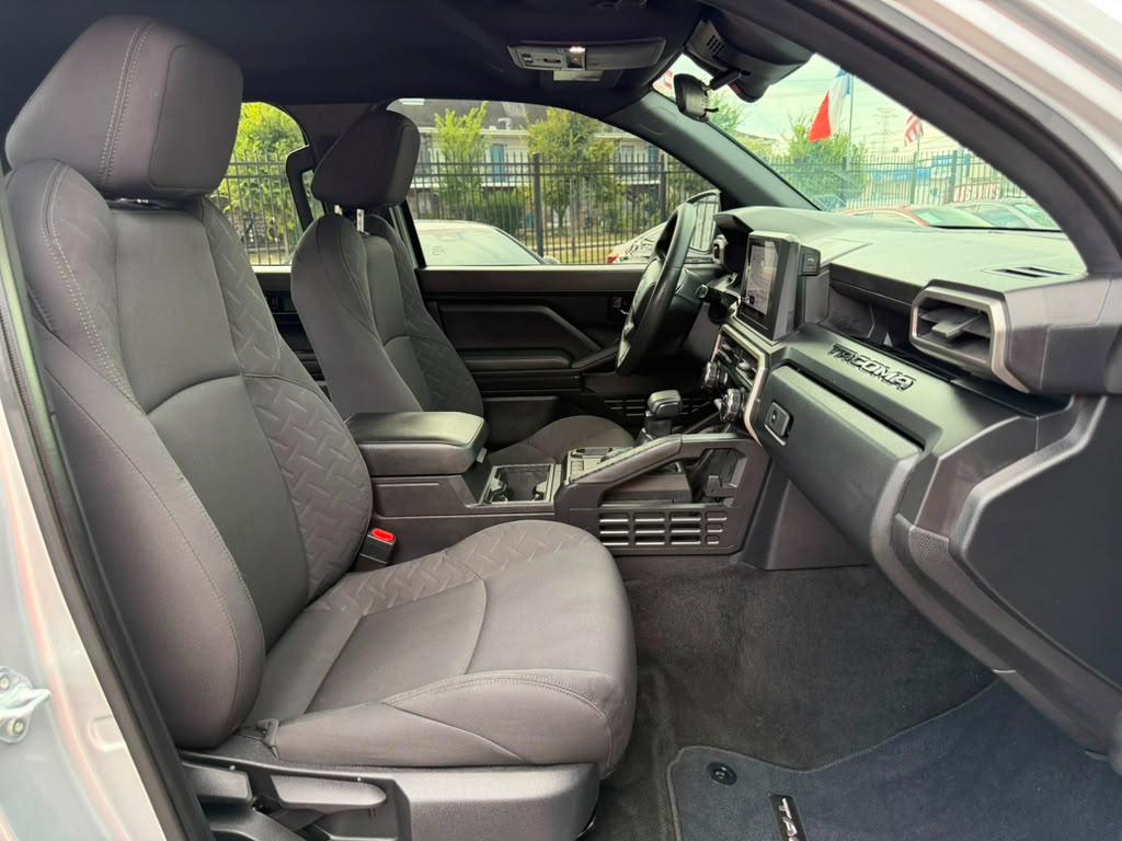 Toyota Tacoma SR Double Cab 2WD 2024