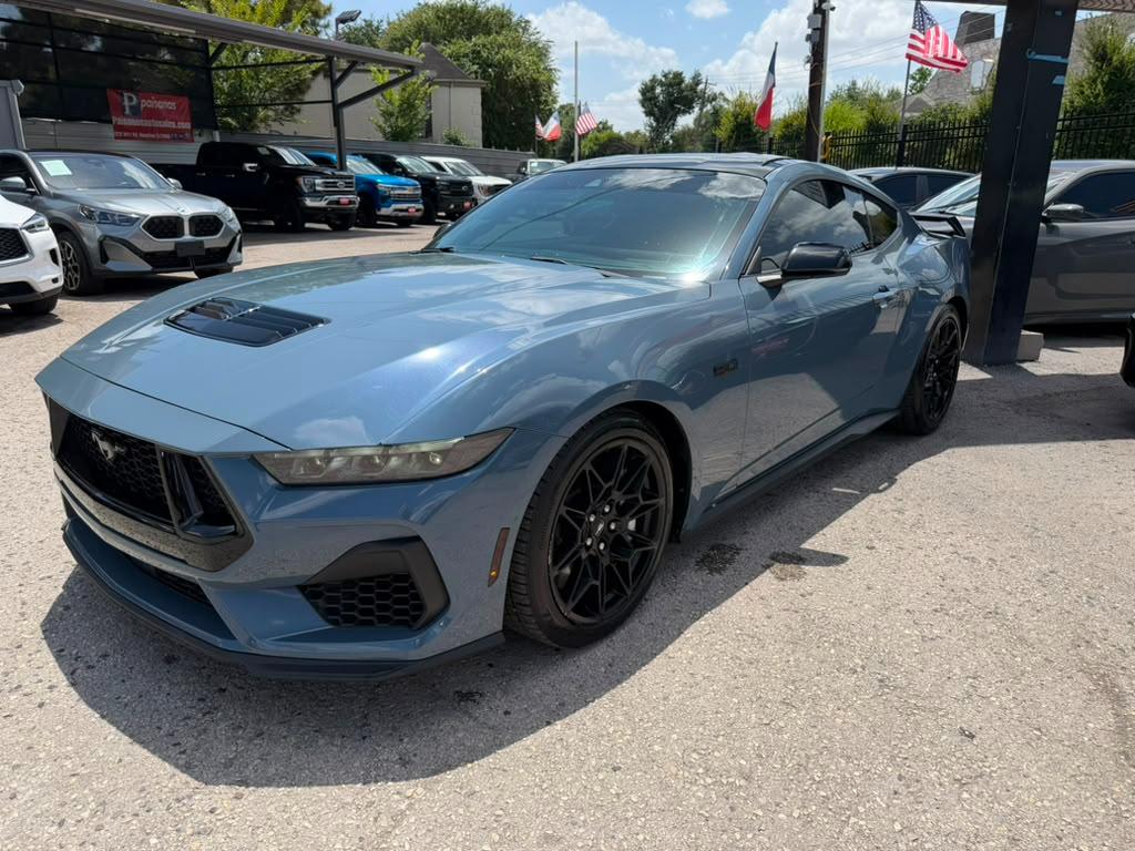 Ford Mustang GT Premium Coupe 2024
