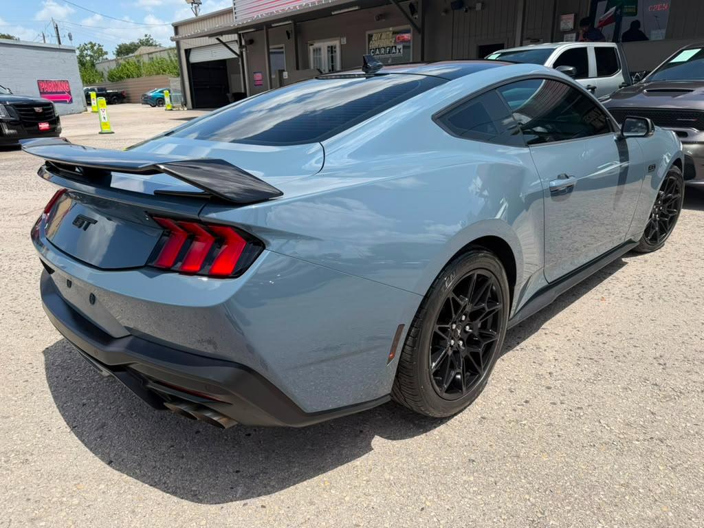 Ford Mustang GT Premium Coupe 2024