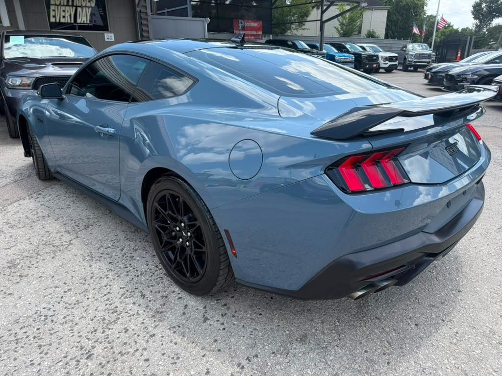 Ford Mustang GT Premium Coupe 2024