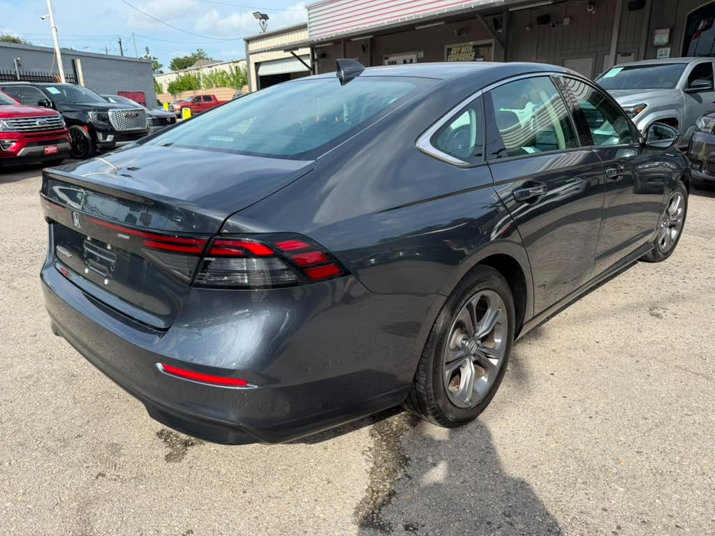 Honda Accord EX 2024