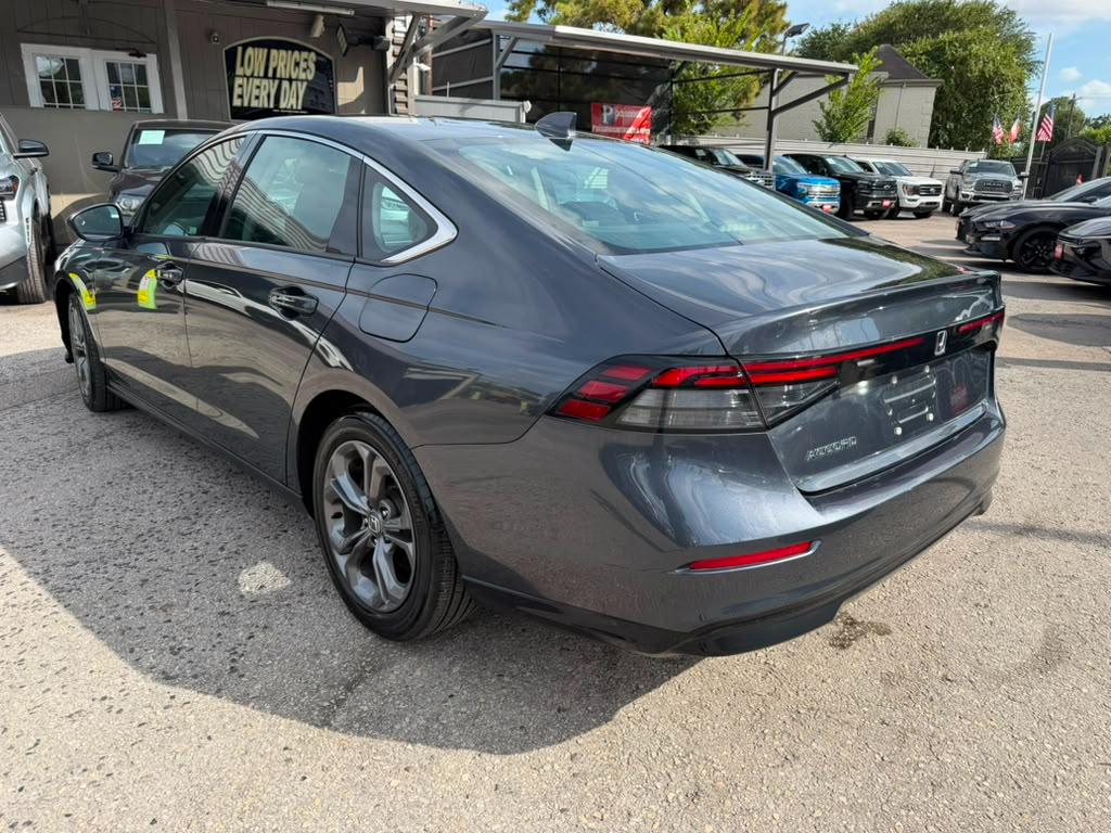 Honda Accord EX 2024