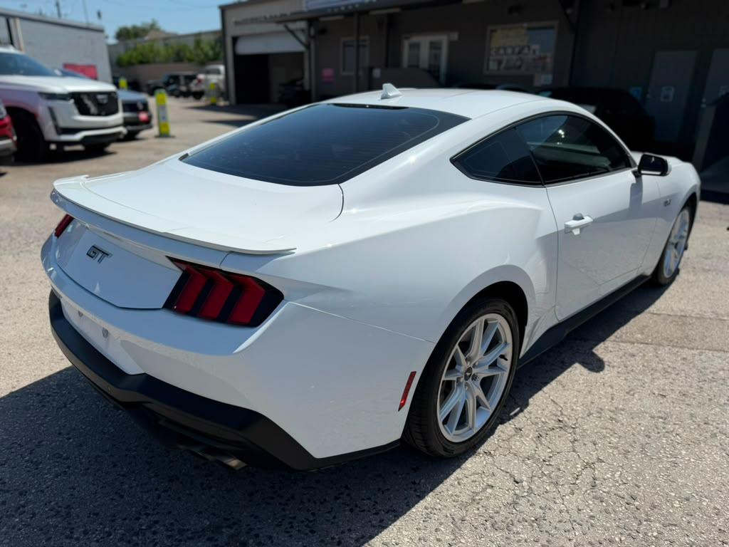 Ford Mustang GT Premium Coupe 2024