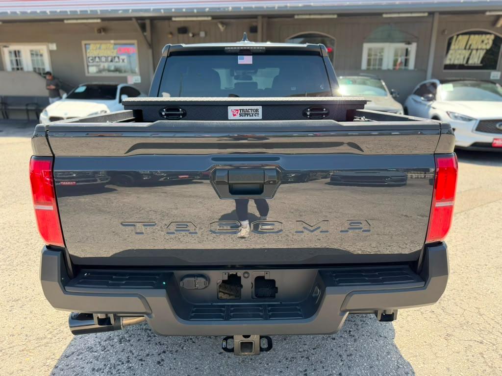 Toyota Tacoma SR Double Cab 2WD 2025