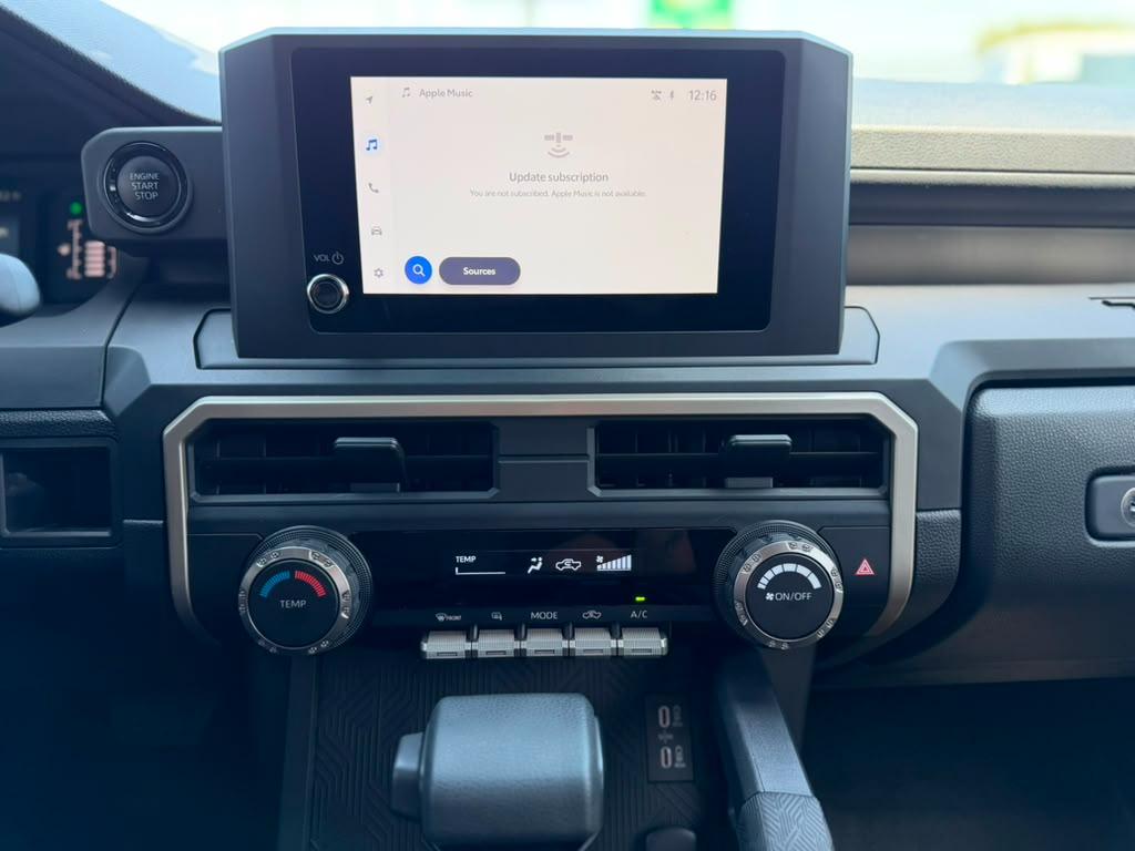 Toyota Tacoma SR Double Cab 2WD 2025