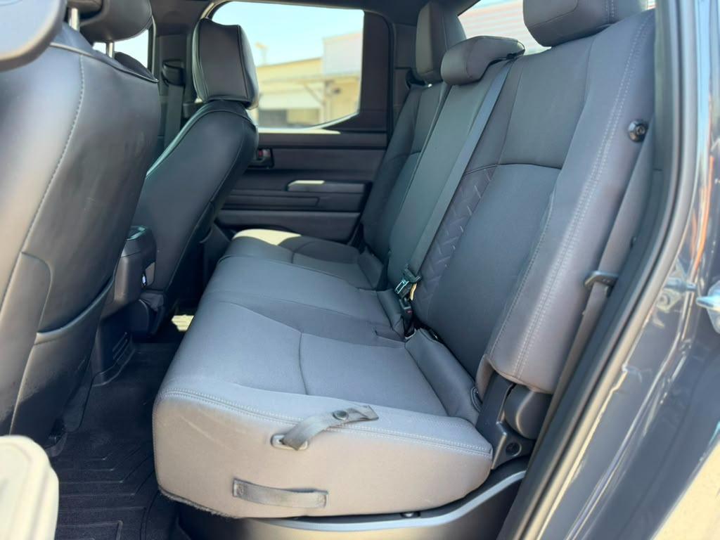 Toyota Tacoma SR Double Cab 2WD 2025