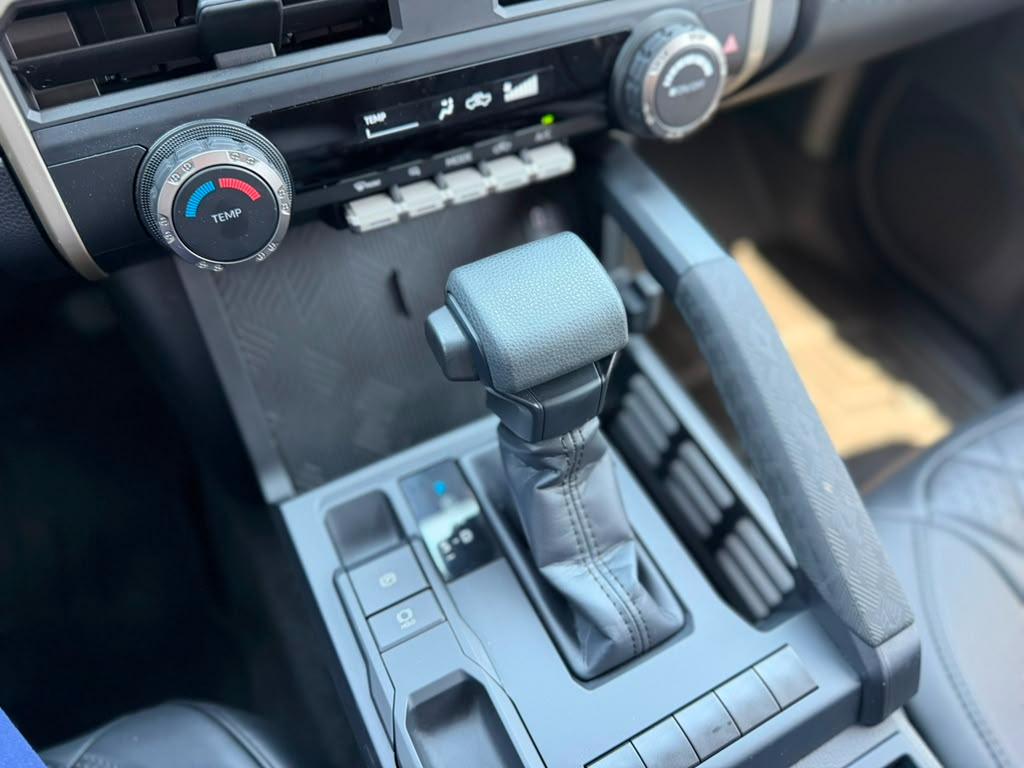 Toyota Tacoma SR Double Cab 2WD 2025