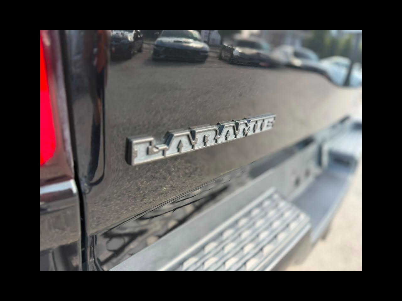 RAM 1500 Laramie Crew Cab SWB 4WD 2022