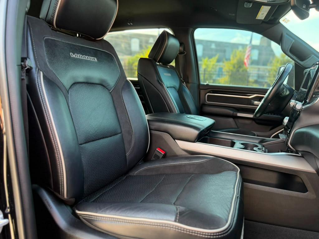 RAM 1500 Laramie Crew Cab SWB 4WD 2022