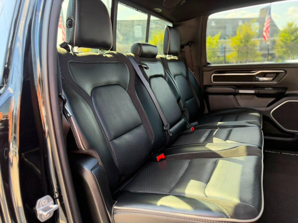 RAM 1500 Laramie Crew Cab SWB 4WD 2022