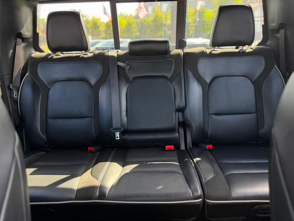 RAM 1500 Laramie Crew Cab SWB 4WD 2022