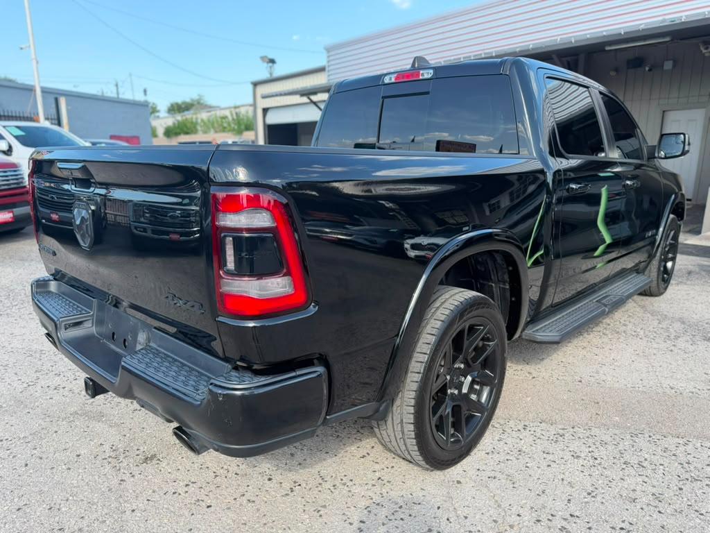 RAM 1500 Laramie Crew Cab SWB 4WD 2022