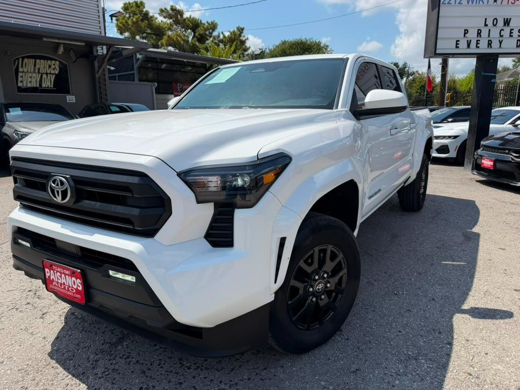 Toyota Tacoma SR5 2025