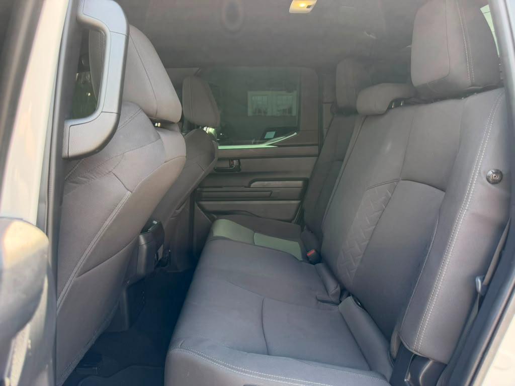 Toyota Tacoma SR5 2025