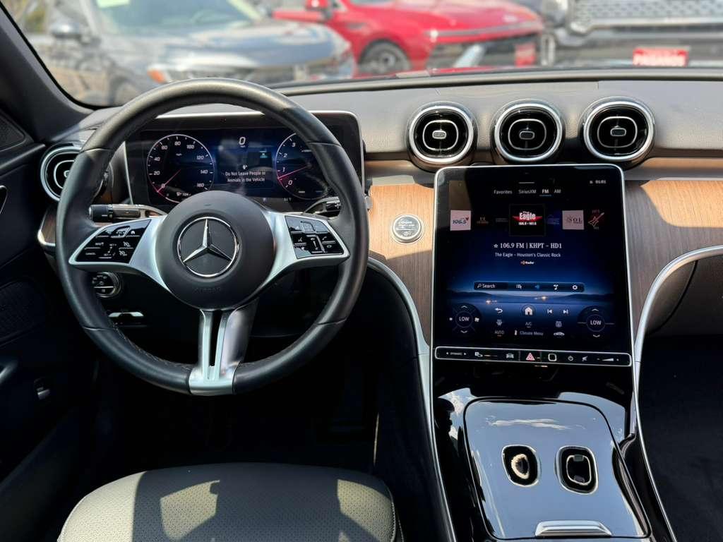 Mercedes-Benz C-Class C300 4MATIC Sedan 2025