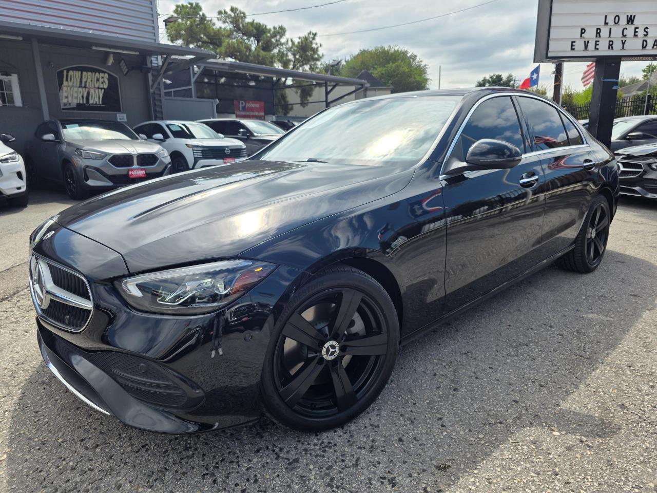 Mercedes-Benz C-Class C300 4MATIC Sedan 2025