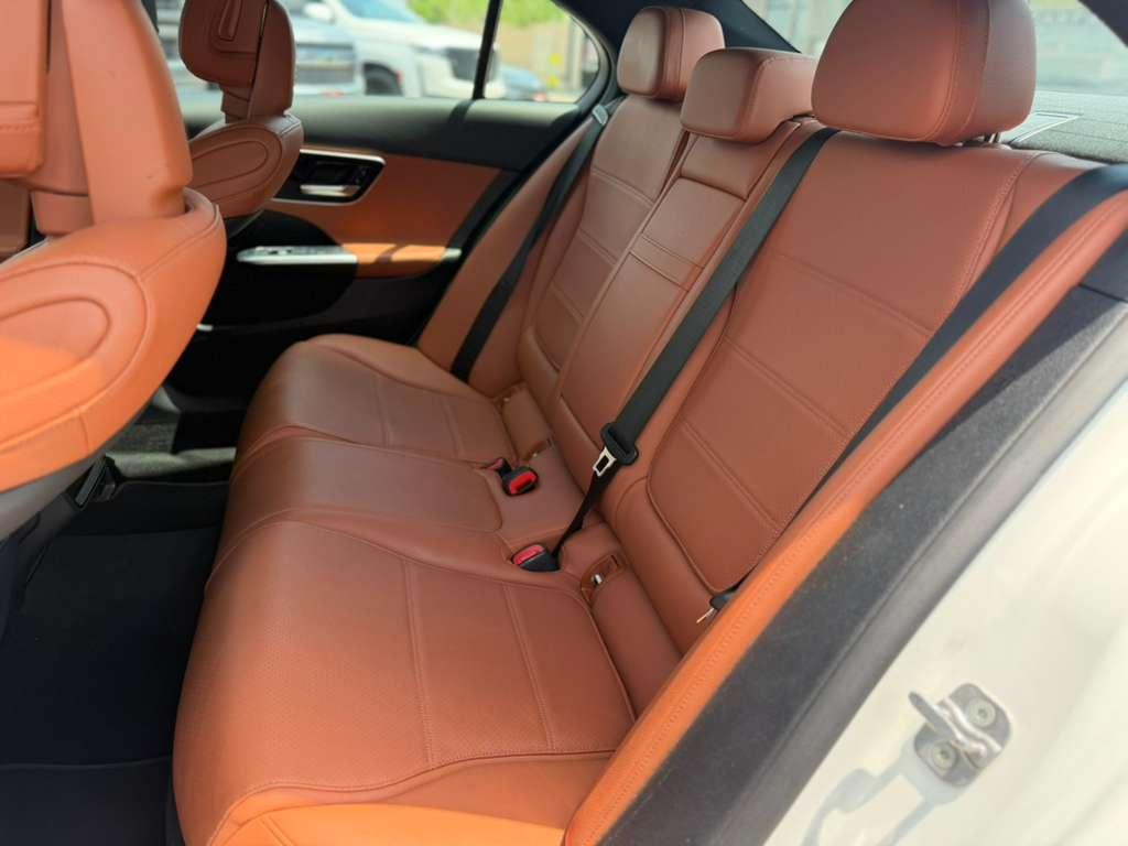 Mercedes-Benz C-Class C300 4MATIC Sedan 2025