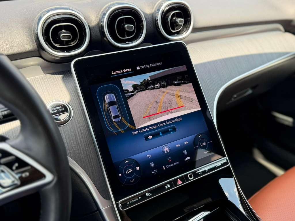 Mercedes-Benz C-Class C300 4MATIC Sedan 2025