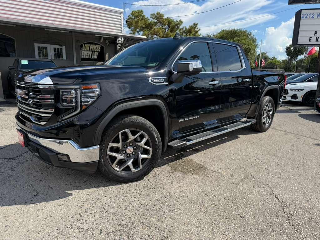 GMC Sierra 1500 SLT 2023