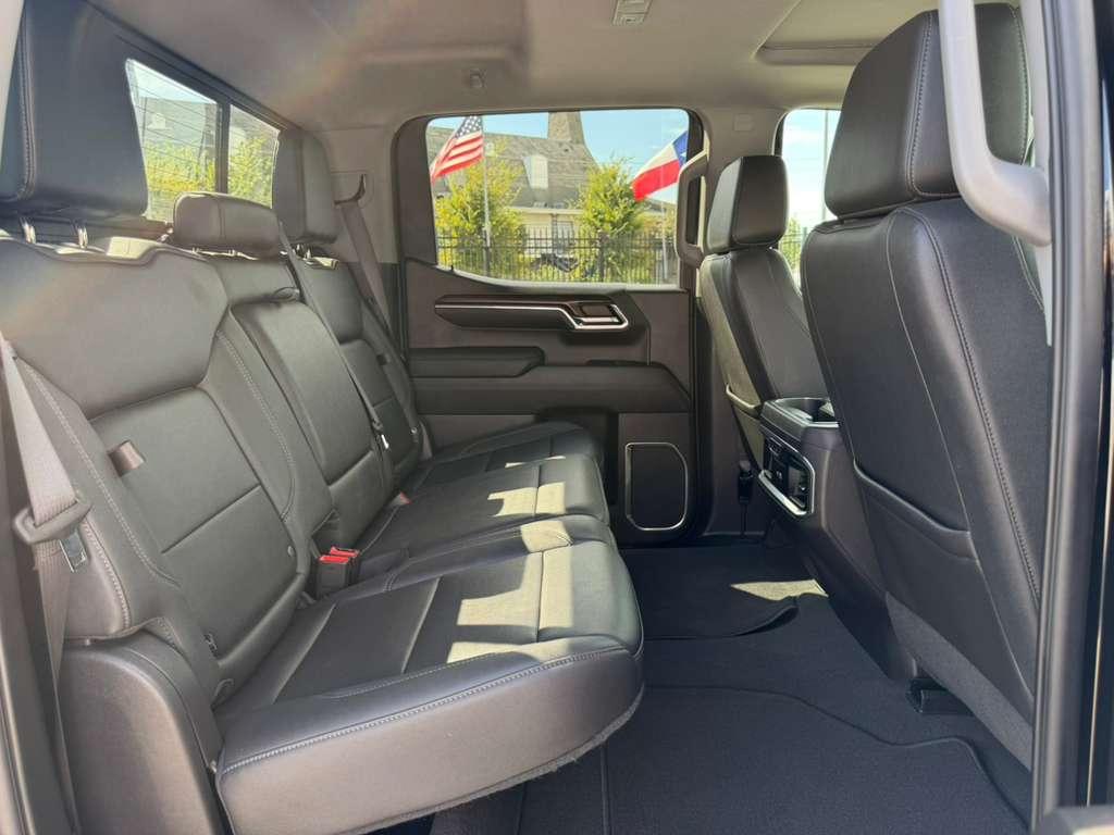 GMC Sierra 1500 SLT 2023