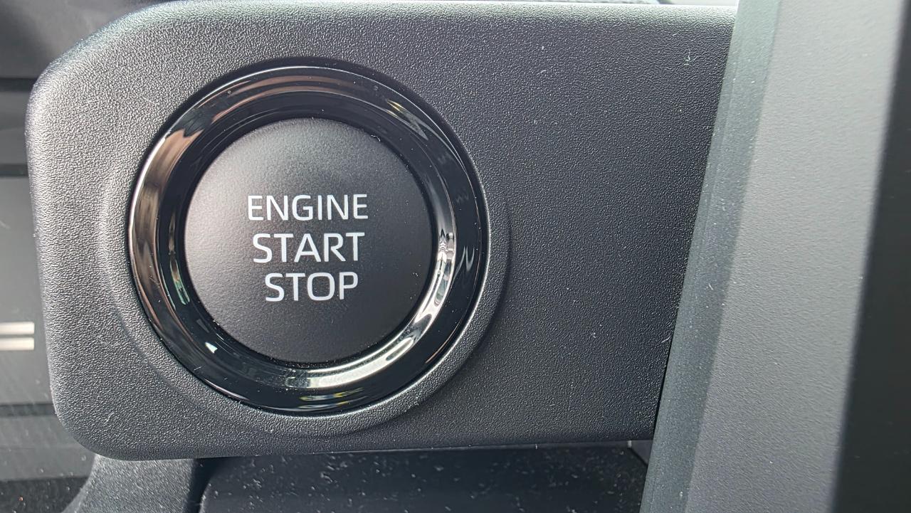 Toyota Tacoma SR Double Cab 2WD 2026