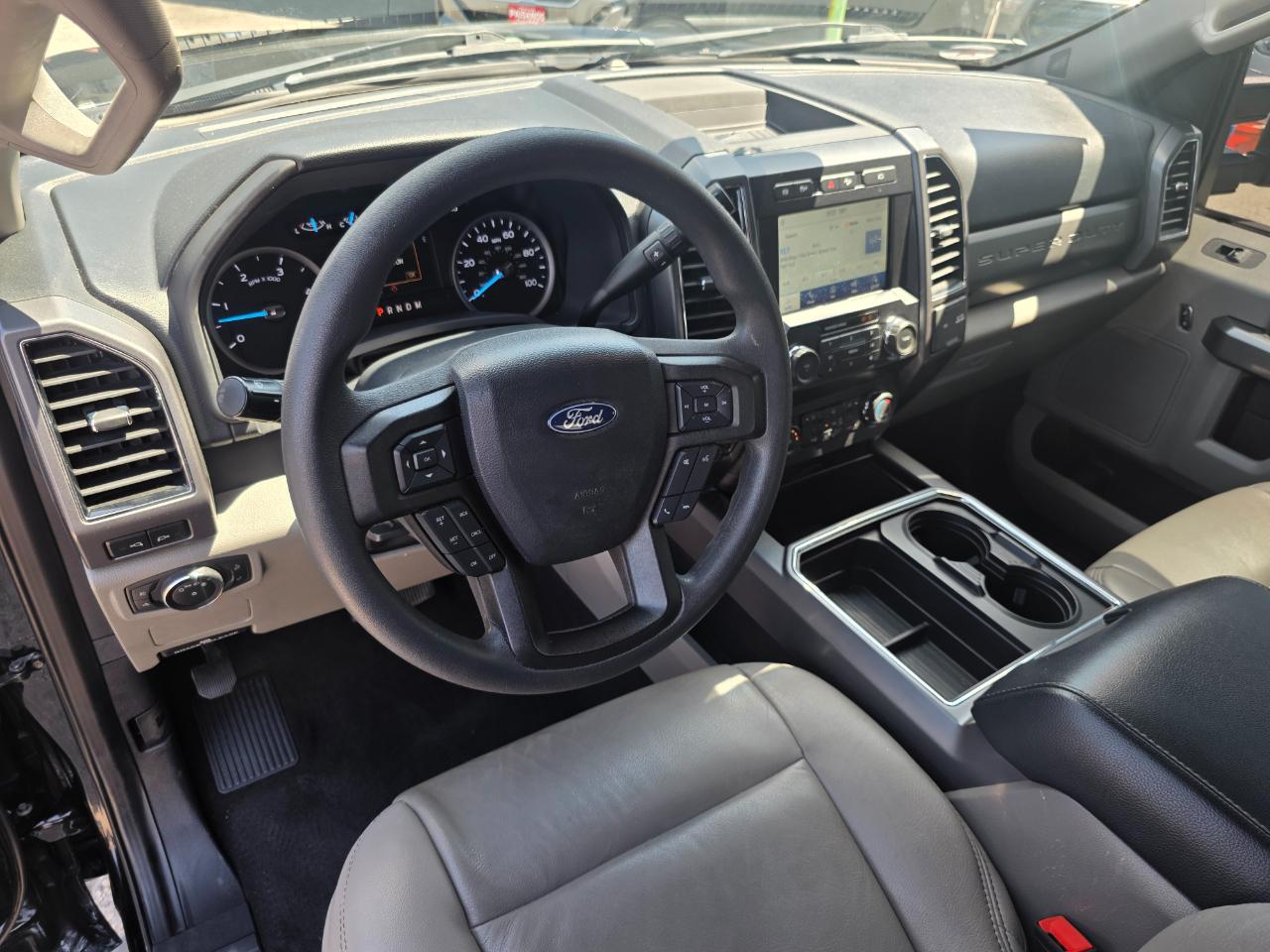 Ford F-250 SD XL Crew Cab 4WD 2022