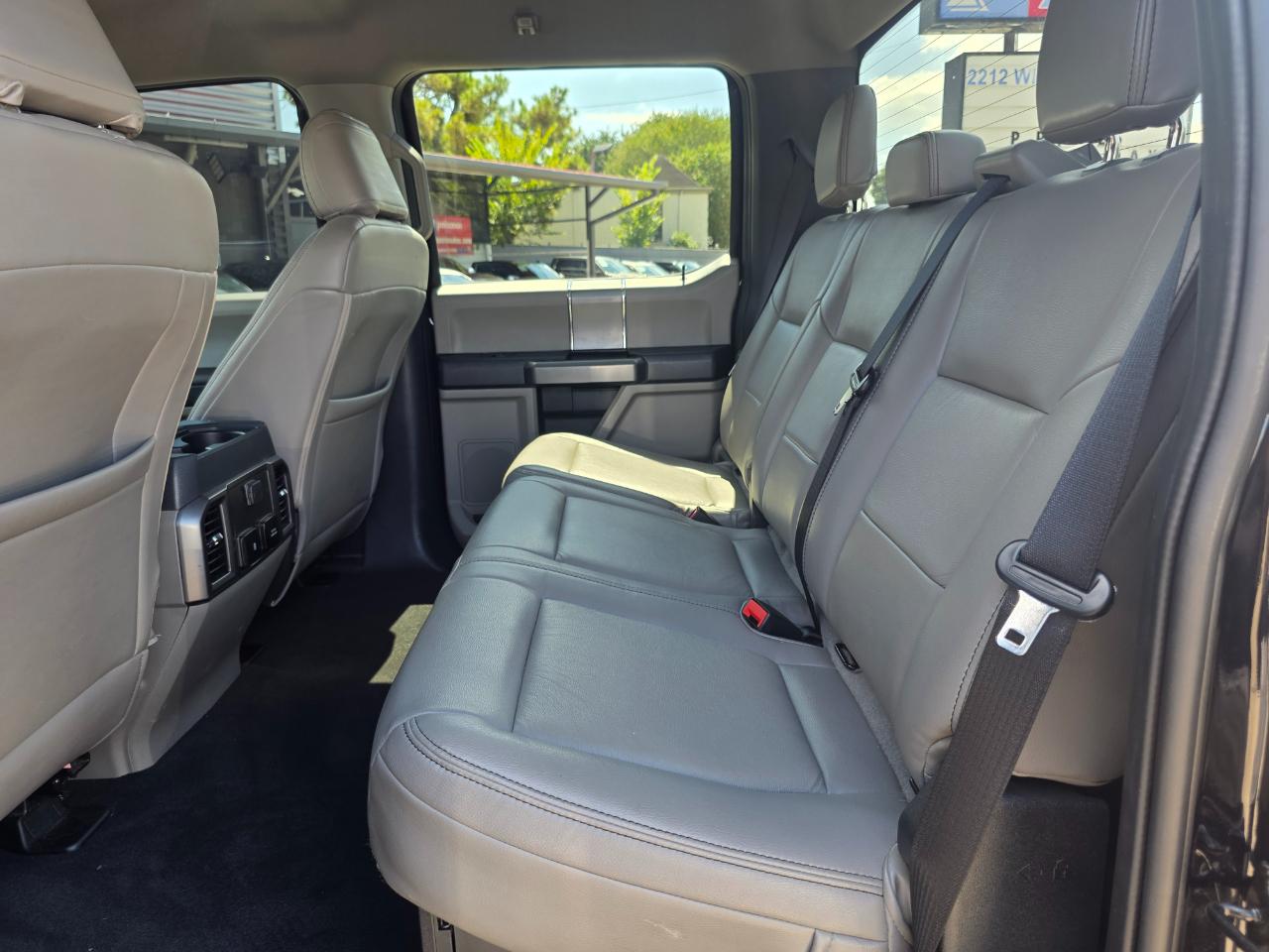 Ford F-250 SD XL Crew Cab 4WD 2022