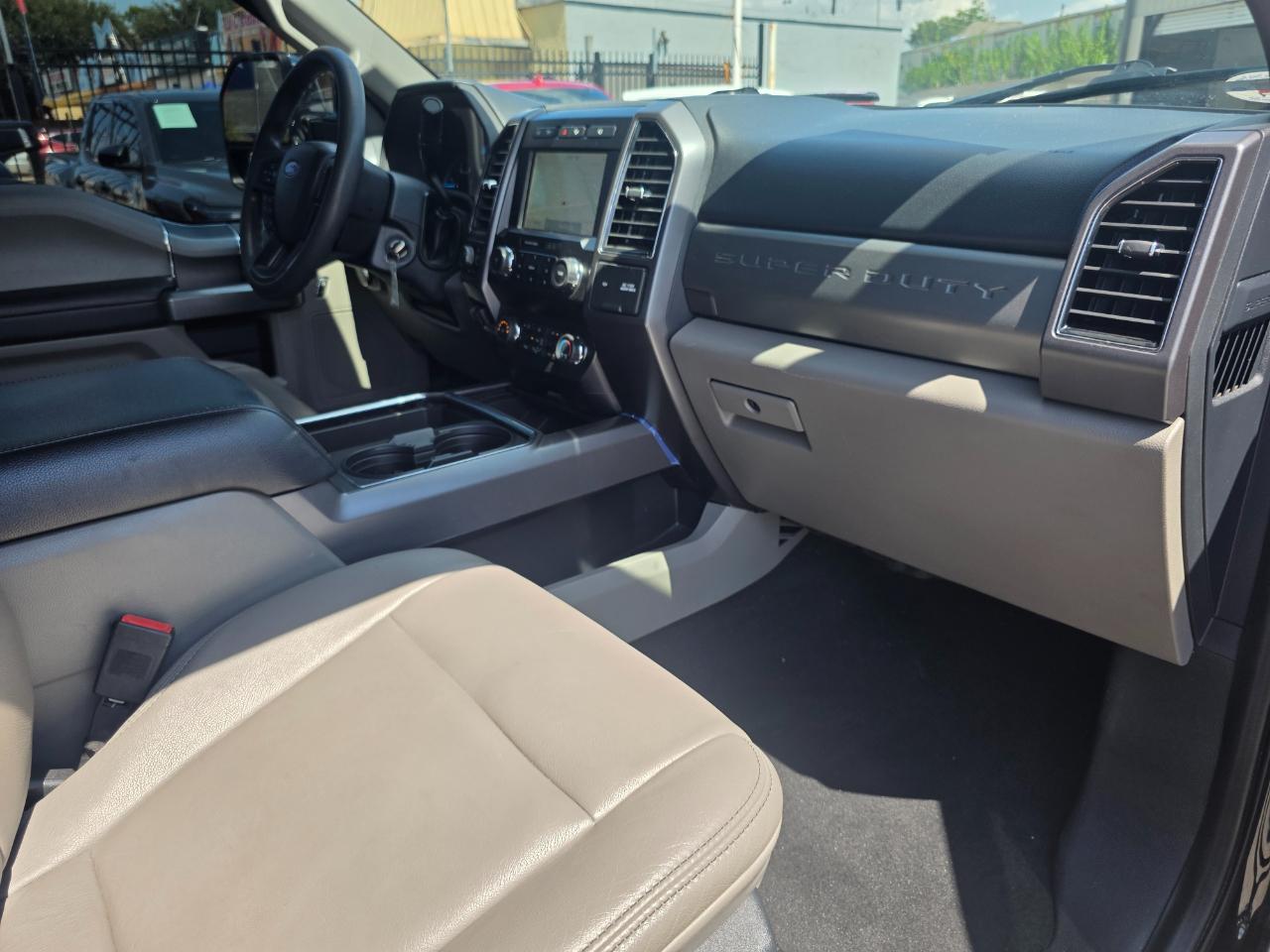 Ford F-250 SD XL Crew Cab 4WD 2022