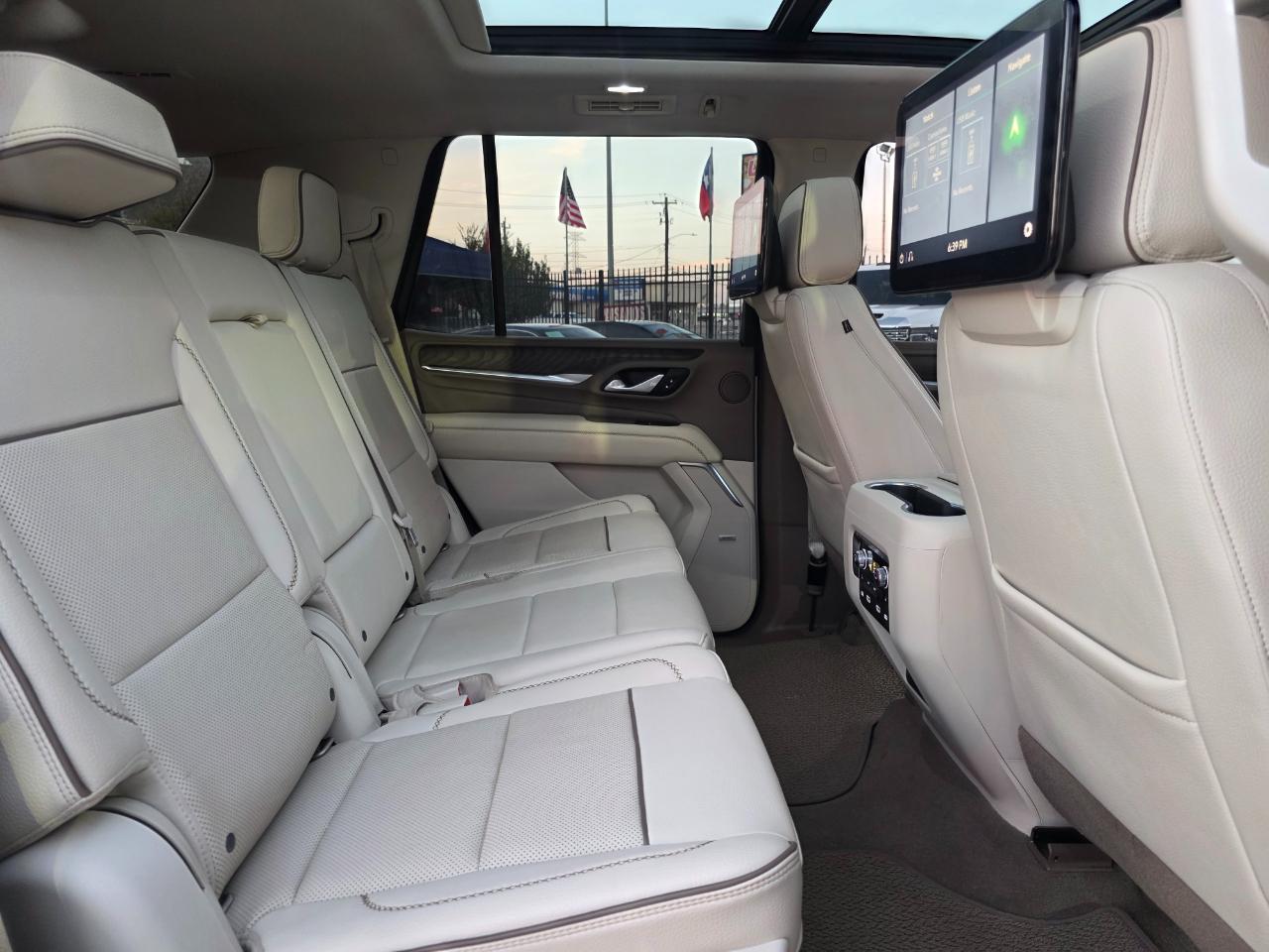 GMC Yukon Denali 4WD 2021