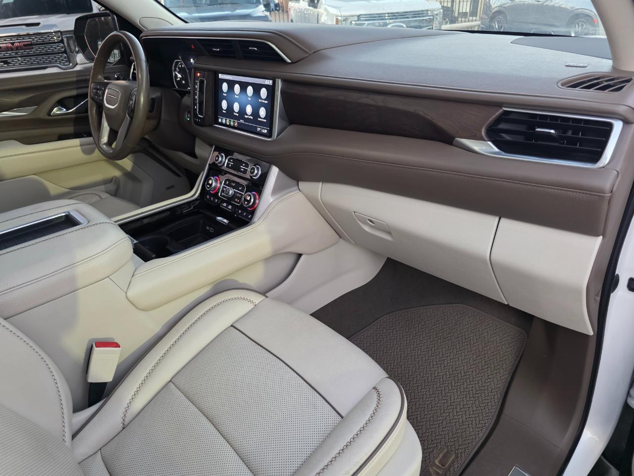 GMC Yukon Denali 4WD 2021