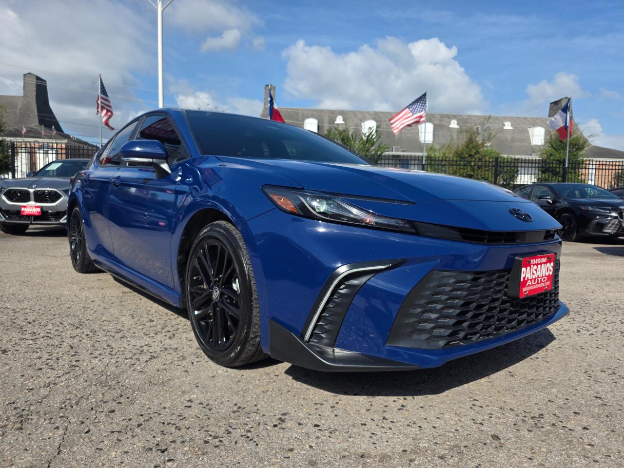 Toyota Camry Hybrid SE 2025
