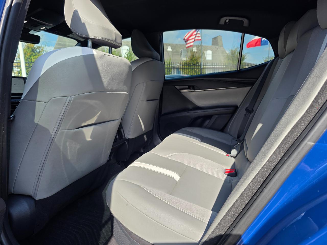 Toyota Camry Hybrid SE 2025