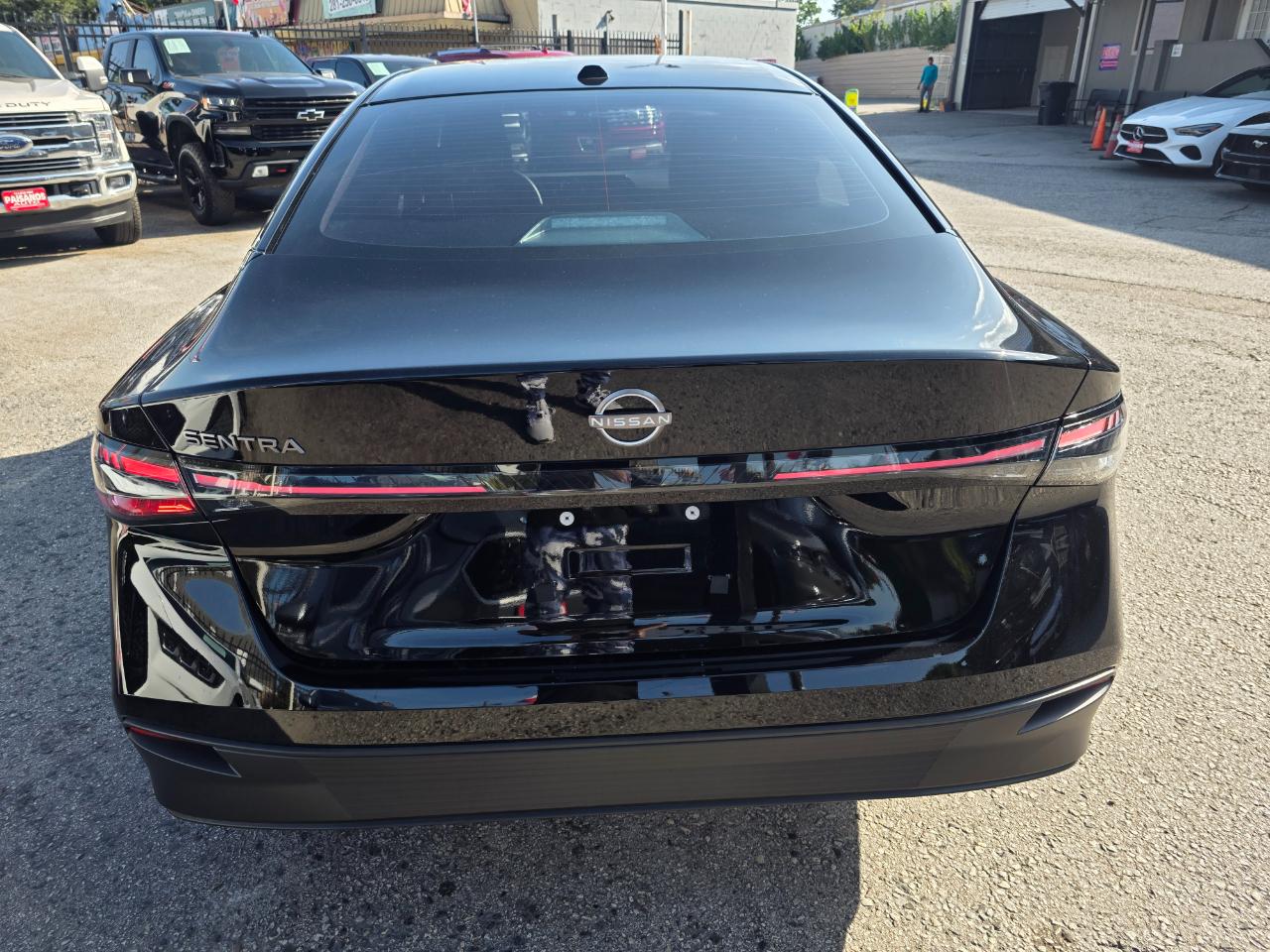 Nissan Sentra S 2026