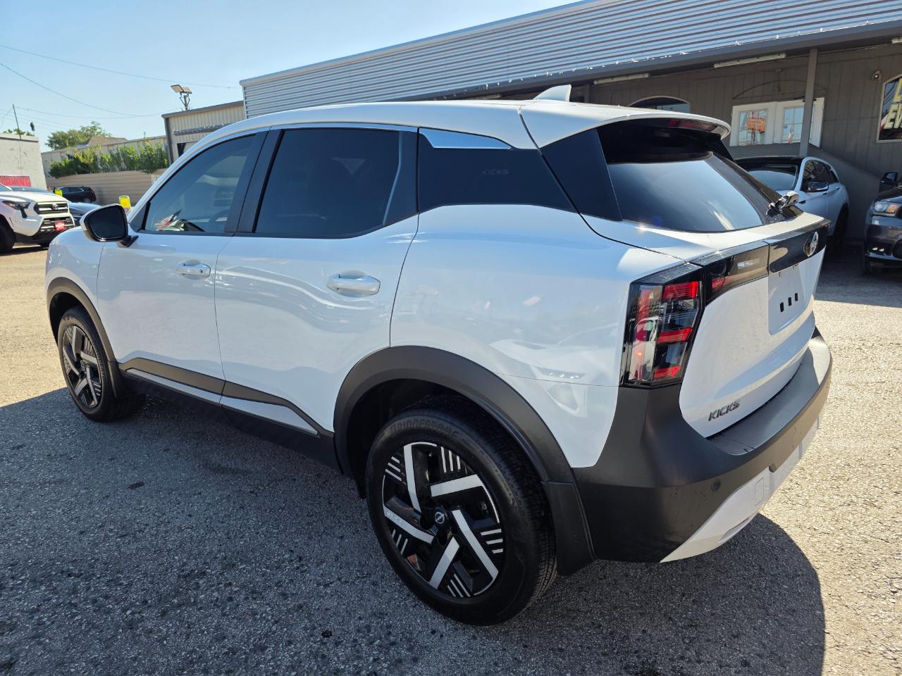 Nissan Kicks SV 2025