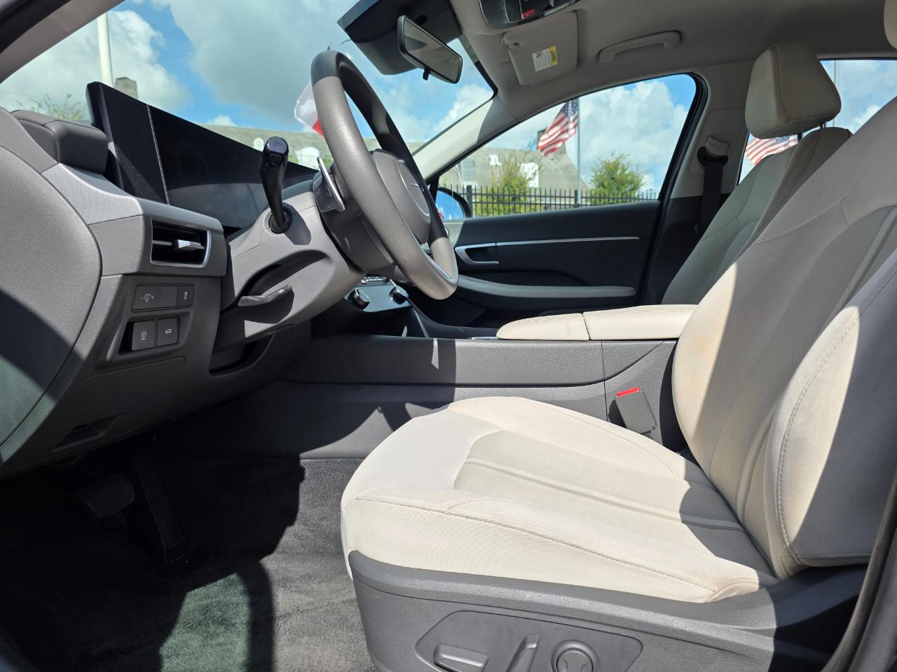 Hyundai Sonata SEL 2025