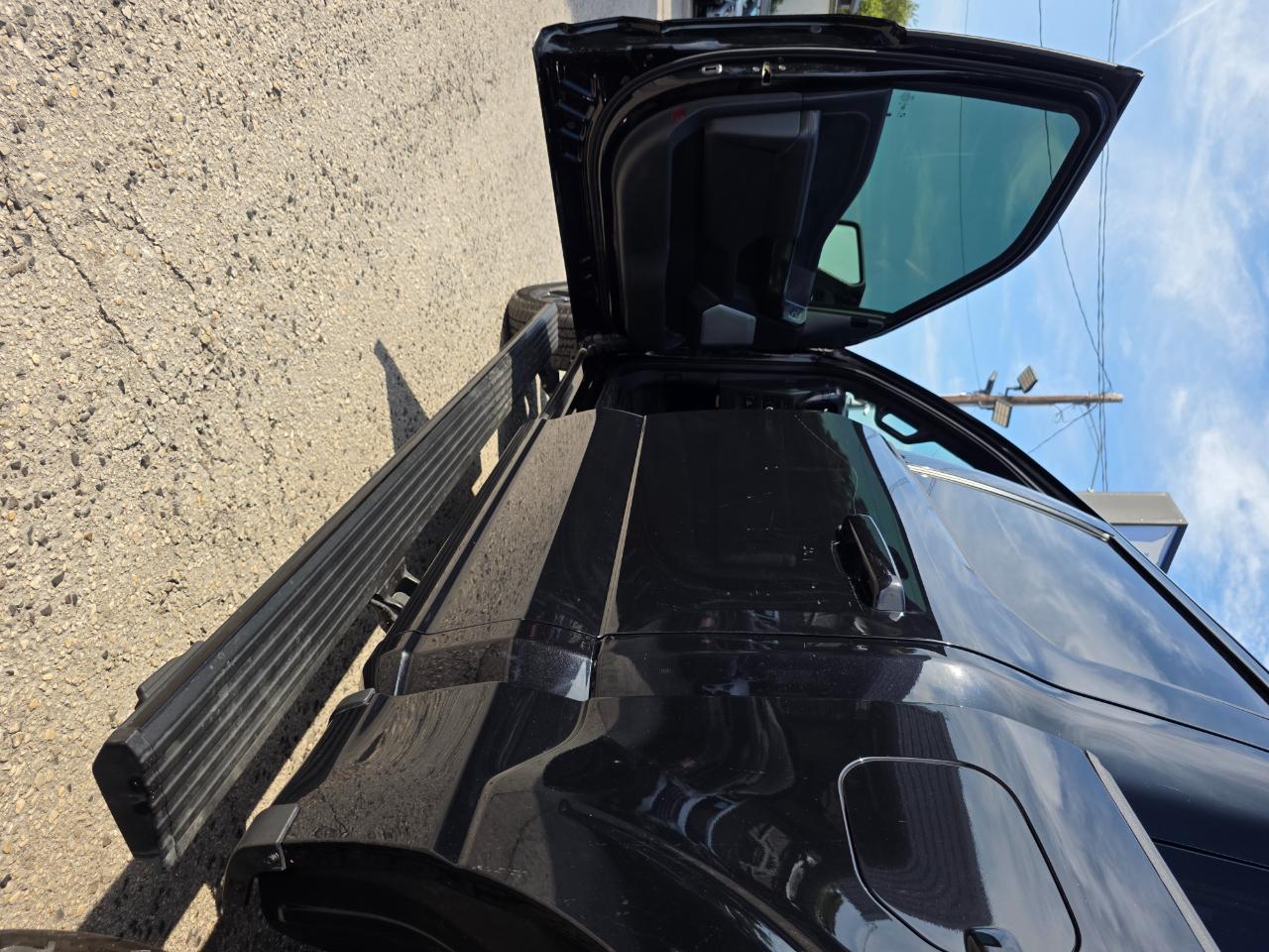 Ford F-150 Lariat SuperCrew 5.5-ft. Bed 4WD 2023