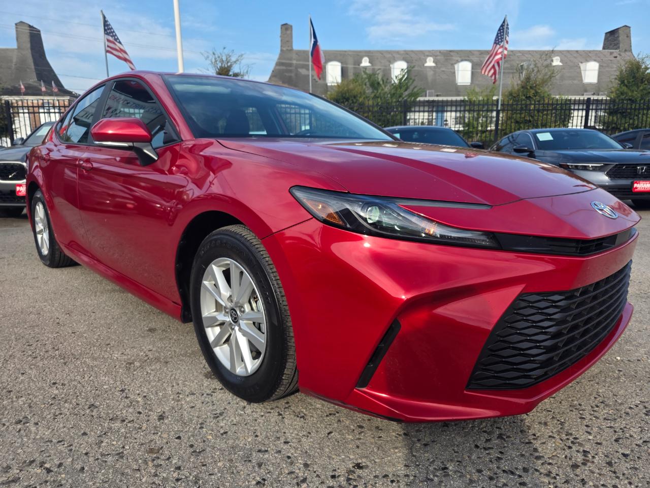 Toyota Camry Hybrid LE 2025