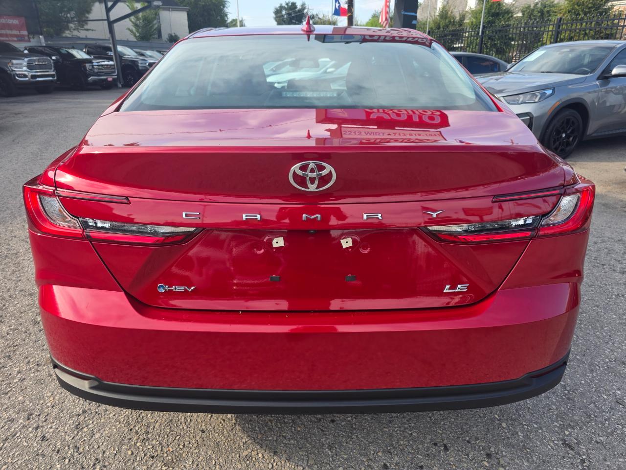 Toyota Camry Hybrid LE 2025