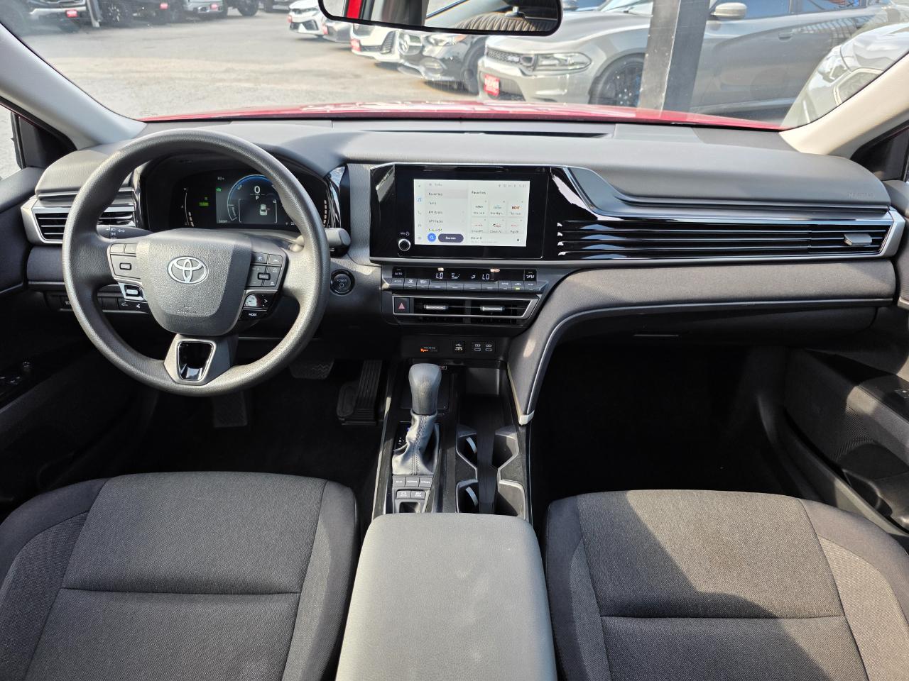 Toyota Camry Hybrid LE 2025