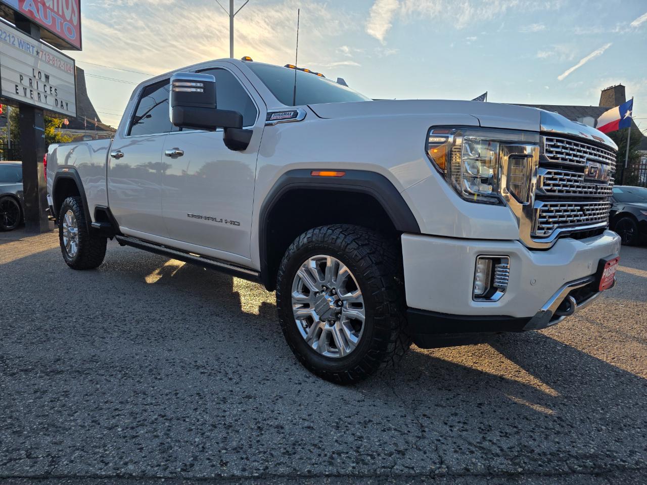 GMC Sierra 2500HD Denali Crew Cab 4WD SB 2023